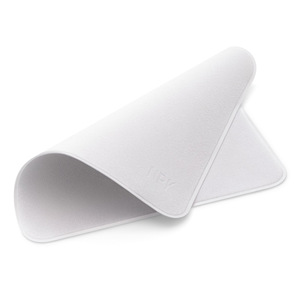 Lingettes en microfibre polonaise de qualité supérieure pour écrans de MacBook et iPad, blanches, 160x160 mm, nettoyage désinfectant, certifiées FCC CE - Product Image 1