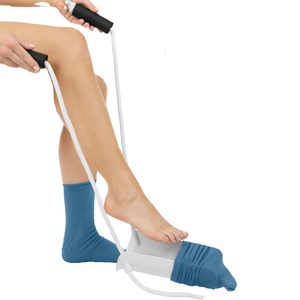 Helper Aid Slider Easy Off Pulling Assist Herramienta para ancianos para calcetines y pantalones. - Product Image 1
