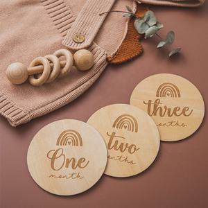 ไม้รุ้งแกะสลักอุปกรณ์ประกอบฉากภาพทารกแรกเกิดอายุบัตรรายเดือนแผ่น - Product Image 2