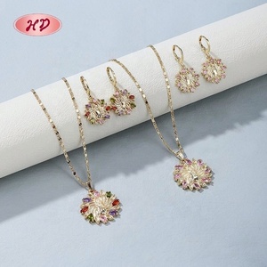 เครื่องประดับเฮงเตี้ยน ชุบทอง 18K ทองเหลืองสองสี ประดับเพชรซิคอน รูปนกยูง สำหรับงานแต่งงานของผู้หญิง แบบลำลอง/เป็นทางการ ขั้นต่ำ 6 ชิ้น ขายส่ง - Product Image 4