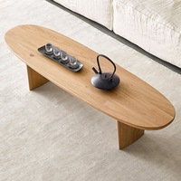 Table basse ovale en bois massif de style nordique raffiné, table à thé vintage inspirée des B&B, design créatif pour salon