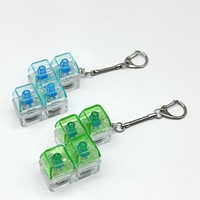 Porte-clés clavier mécanique LED 4 touches, jouet anti-stress, pendentif sensoriel, cadeau pour amis, fête, vacances, décoration