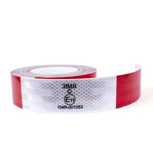 เทปสะท้อนแสงมาตรฐาน DOT-C2 สีแดงขาว PMMA/PET กันน้ำ สำหรับรถบรรทุก เพื่อความปลอดภัยบนท้องถนน - Product Image 3