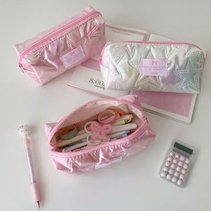 Estuche Organizador de Algodón Suave con Diseño de Estrella, Multiusos, para Lápices, Bolígrafos y Artículos de Papelería - Product Image 1