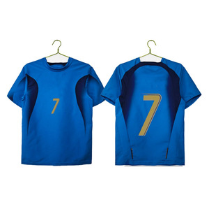 Maglia da Calcio Vintage Italiana Personalizzata di Alta Qualità 100% Poliestere Antibatterica ad Asciugatura Rapida Traspirante Comoda da Collezione - Product Image 2