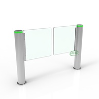 Barrière pivotante mince en acier inoxydable 304 avec contrôle d'accès automatique pour entrées de bâtiments commerciaux