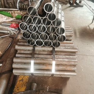 Vendita Diretta dalla Fabbrica Tubo in Acciaio Senza Saldatura ASTM A106b <span class=keywords><strong>API</strong></span> <span class=keywords><strong>5L</strong></span> Grb Tubo Lucidato St52 Tolleranza H9 Tubo Lappato Senza Saldatura - Product Image 5