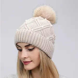新款女式羊毛针织帽韩版秋冬保暖毛线球帽加厚百搭瘦脸旅行帽批发