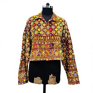 เสื้อแจ็คเก็ตสั้นปักลายบันจารา แฮนด์เมดสไตล์โบฮีเมียนลายดอกไม้ ผ้าฝ้ายระบายอากาศดี เหมาะสำหรับฤดูใบไม้ผลิและฤดูร้อน รุ่นเฮอริเทจ บลูม ผลิตตามแบบ ODM - Product Image 2