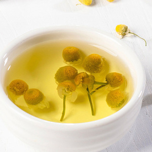Venta al por mayor <span class=keywords><strong>a</strong></span> <span class=keywords><strong>granel</strong></span> de té de flores de <span class=keywords><strong>manzanilla</strong></span> natural de alta calidad Yang Gan Ju, té de hierbas desintoxicante adelgazante, Matricaria Chamomilla - Product Image 4