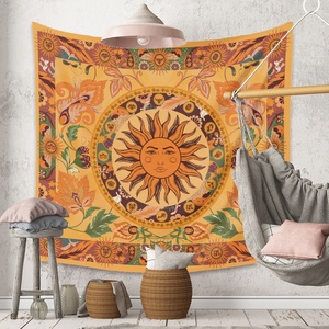 Tapisserie murale traditionnelle Heil, Tapisserie Mandala Soleil Lune, Design d'art abstrait, 100% polyester, tissu brossé pour salon - Product Image 3