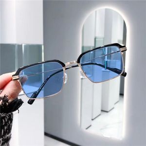 <span class=keywords><strong>Lunettes</strong></span> <span class=keywords><strong>de</strong></span> <span class=keywords><strong>soleil</strong></span> auto-teintées pour hommes et femmes avec verres à changement <span class=keywords><strong>de</strong></span> couleur automatique et monture pour myopie - Product Image 1