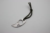 Couteau Karambit portable à anneau de doigt avec étui en cuir et cordon pour les tâches de coupe quotidiennes en extérieur
