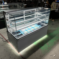 Lemari Pendingin Display Dessert Komersial SWENZA 2 3 4 Tingkat Rak Adjustable Pendingin Kipas Anti Beku untuk Hotel Cafe Toko Roti