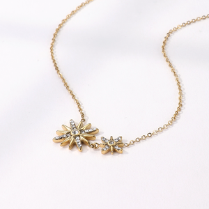 Moda única impermeable 18K chapado en oro de acero inoxidable doble Sunburst Zircon colgante collar - Product Image 2