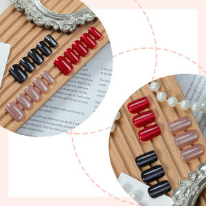 Kit de manucure professionnel : Ongles artificiels faits main, vernis gel, autocollants pour nail art et accessoires pour ongles - Product Image 2