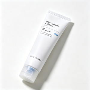 Crème Snowgrass de notre propre marque, best-seller, avec acide ascorbique pour des effets hydratants, apaisants, raffermissants et nourrissants - Product Image 4