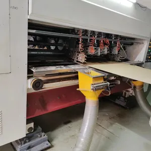 Ligne de production de carton ondulé utilisée machine de refendage et d'indentation de couteau mince CNC automatique