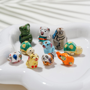 Cuentas de cerámica con forma de animales, formas mixtas pintadas para hacer pulseras, accesorios de joyería DIY - Product Image 3