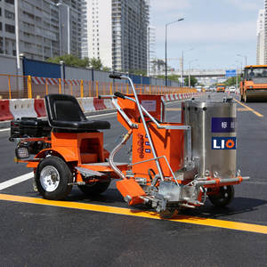 Machine de marquage routier thermoplastique autopropulsée avec livraison gratuite <span class=keywords><strong>pour</strong></span> la <span class=keywords><strong>peinture</strong></span> de lignes sur autoroutes et parkings - Product Image 2