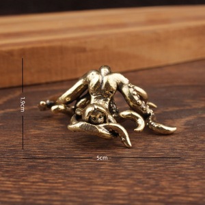 Figurita de calamar en miniatura vintage de latón, 2 uds., adorno de escritorio, decoración para el hogar y la Oficina - Product Image 4
