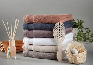 Toalla de Baño Premium 100% Algodón, Suave, Lisa, Tejida, Calidad de Hotel, con Alta Absorción de Agua para Spa y Hostelería - Product Image 6