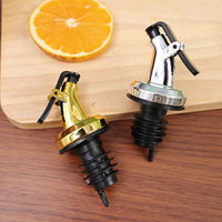Bouchon de bouteille d'huile Joint en caoutchouc de qualité alimentaire Verseur de vin Bouchon de verrouillage Joint d'étanchéité Buse étanche Pulvérisateur Distributeur d'alcool Outil de cuisine