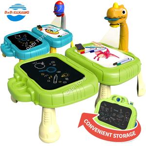 Proyector de almacenamiento inteligente para niños, mesa de dibujo, juguetes, tablero de dibujo de proyección - Product Image 3