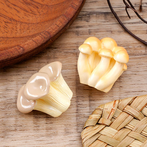 Juguetes de comida en miniatura simulados: pequeños champiñones shiitake, hongo blanco, hongo negro. Accesorios de decoración DIY para jardinería - Product Image 4
