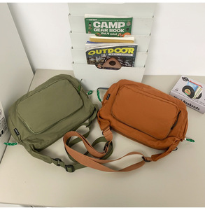 Borsa a Tracolla in Stile Francese, Leggera e Semplice, Nuova <span class=keywords><strong>Moda</strong></span> Casual in Nylon Tinta Unita - Product Image 4