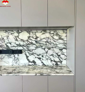 رخام أرابيسكاتو فاجلي الإيطالي الأبيض، ألواح كبيرة حديثة مصقولة، سطح مطبخ طبيعي، جزيرة مطبخ مقاومة للماء ومتينة وصديقة للبيئة - Product Image 2