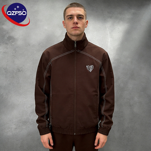 Vestes en nylon imperméables coupe-vent avec logo personnalisé pour hommes, veste à capuche de haute qualité, veste coupe-vent en nylon pour l'extérieur - Product Image 1