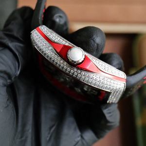 Montre pour homme <span class=keywords><strong>de</strong></span> luxe <span class=keywords><strong>de</strong></span> créateur, incrustée <span class=keywords><strong>de</strong></span> diamants, en <span class=keywords><strong>forme</strong></span> <span class=keywords><strong>de</strong></span> tonneau à vin, avec un <span class=keywords><strong>cercle</strong></span> intérieur rouge tendance, calendrier, montre mécanique <span class=keywords><strong>de</strong></span> style business - Product Image 4