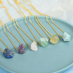 <span class=keywords><strong>Collana</strong></span> <span class=keywords><strong>di</strong></span> cristallo grezzo <span class=keywords><strong>pietra</strong></span> preziosa naturale tormalina nera/ametista/<span class=keywords><strong>pietra</strong></span> <span class=keywords><strong>di</strong></span> <span class=keywords><strong>luna</strong></span>/<span class=keywords><strong>collana</strong></span> ciondolo <span class=keywords><strong>in</strong></span> <span class=keywords><strong>pietra</strong></span> naturale - Product Image 3