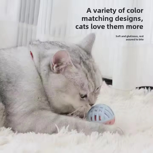 Jouet pour chat en TPR coloré à blocs de couleur, avec clochette, pour soulager l'ennui et stimuler les chats - Product Image 3