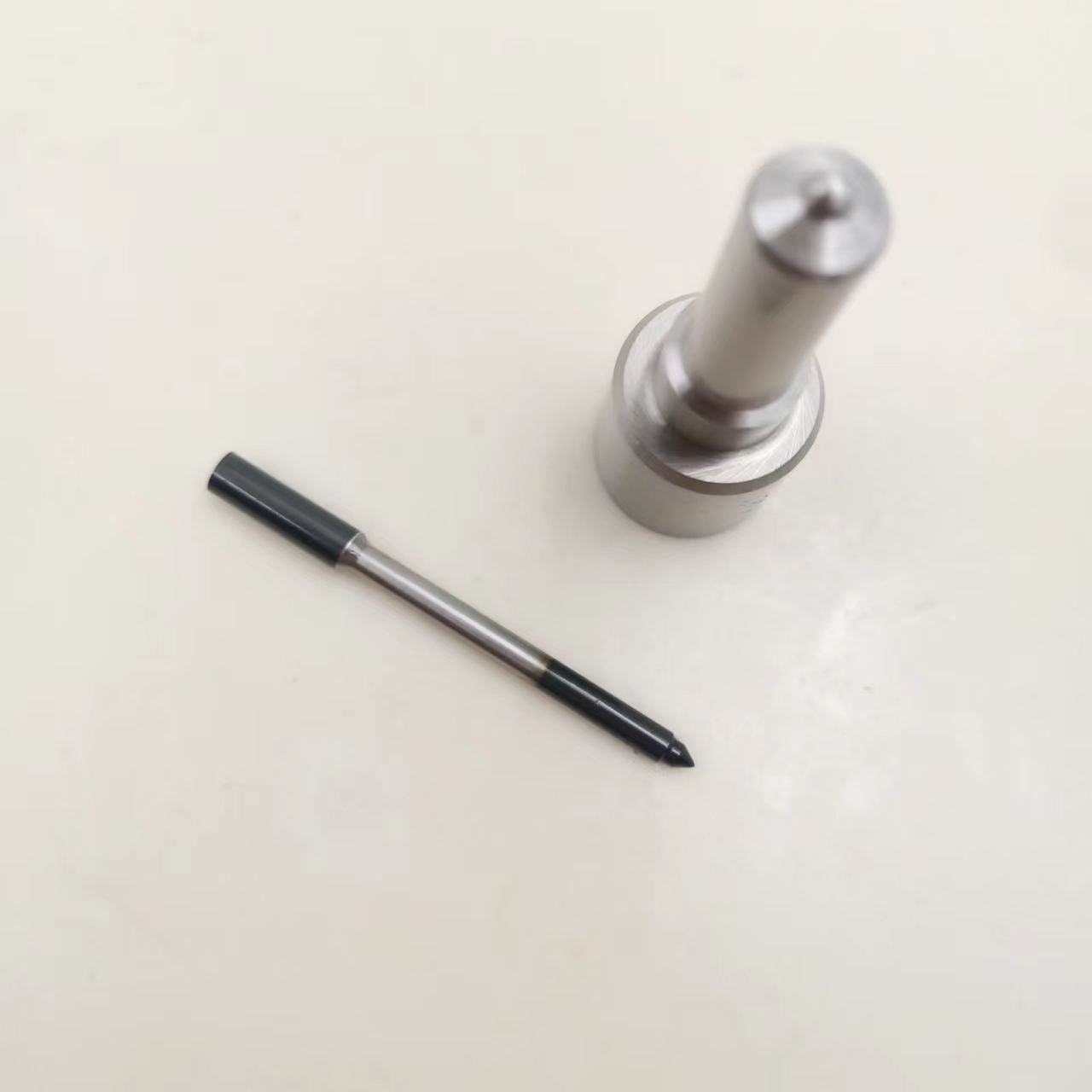 Hot Sale New Common Rail Injector Nozzle DLLA156P1114 Diesel Fuel Injection Nozzle 0 433 171 719 For Injector 0445110091