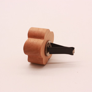 Diffuseur de voiture en bois de hêtre brun, parfum longue durée pour sortie d'air, aromathérapie, huile essentielle, parfum - Product Image 1