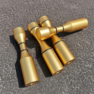 Móc Treo Rượu Bằng Nhôm Màu Vàng Trưng Bày Một Chai Tùy Chỉnh Giá Treo Tường - Product Image 1