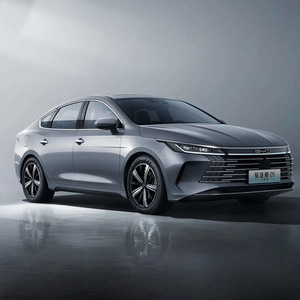 BYD Destroyer 05 Honor DM-i : Berline Électrique Haut de Gamme Écologique avec Console de Commande Gauche pour une Conduite Décontractée - Product Image 4