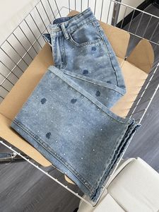 Jean en denim vintage bleu rose brodé de strass pour femme, taille haute, coupe droite, délavé, tendance été - Product Image 3