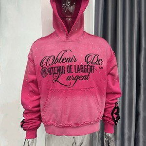 Hoodie court personnalisé en coton French Terry avec impression sérigraphiée, appliqué brodé, effet délavé à l'acide, strass et surpiqûres inversées - Product Image 1