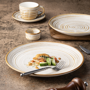 Assiettes en porcelaine fine YAYU Artisan, glaçure réactive, couleur marron, pour restaurants, restauration commerciale, fabricant OEM - Product Image 3