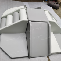 Pirámide de Espuma Blanca para Jugar, con Tobogán, Equipo de Juego Interior para Niños Pequeños, para Guarderías, Centros Comerciales, Fiestas Infantiles, Alquiler para Eventos