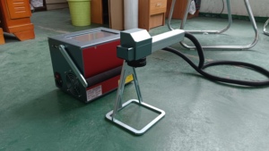 เครื่องแกะสลักเลเซอร์แบบถือตั้งโต๊ะเครื่องแกะสลักเลเซอร์ขนาด200*200มม. ezcad หัวจุดสีแดงคู่ SG7110 galvo - Product Image 3