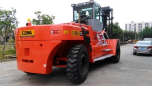 Montacargas SOCMA de 36 Toneladas con Batería de Iones de Litio, Tracción en las Cuatro Ruedas, Longitud de Horquilla de 2440 mm, Neumáticos con Relleno de Espuma, Operación Manual - Product Image 5