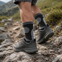 Chaussettes de randonnée personnalisées avec logo, chaussettes de sport rembourrées avec soutien de la voûte plantaire extensible pour la randonnée en plein air