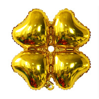 Décoration d'arche de ballons en forme de trèfle à quatre feuilles, idéale pour les mariages, les grandes ouvertures et diverses célébrations.