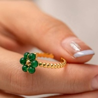 Nouvelles bagues ajustables tendance en acier inoxydable plaqué or 18 carats avec pierre naturelle verte en forme de tournesol pour femmes