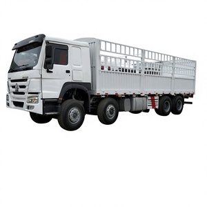 Camión de Transporte de <span class=keywords><strong>Ganado</strong></span> SINOTRUK HOWO 6x4/8x4 <span class=keywords><strong>para</strong></span> Granjas Africanas, <span class=keywords><strong>Jaula</strong></span> Transpirable <span class=keywords><strong>con</strong></span> Baja Tasa de Fallos - Product Image 3