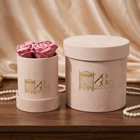 Boîtes cadeaux rondes en carton avec lamination mate, roses éternelles de couleur rose pour la Saint-Valentin, très vendues